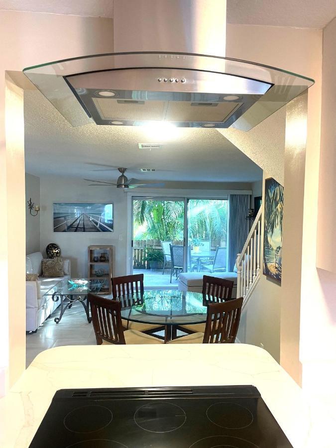 Coastal Townhome In Jupiter 1 Mile To Beach! Dış mekan fotoğraf