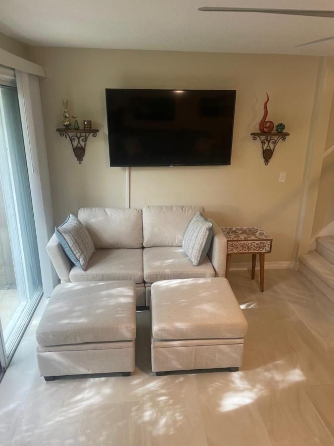 Coastal Townhome In Jupiter 1 Mile To Beach! Dış mekan fotoğraf