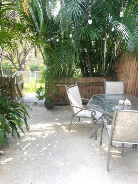 Coastal Townhome In Jupiter 1 Mile To Beach! Dış mekan fotoğraf