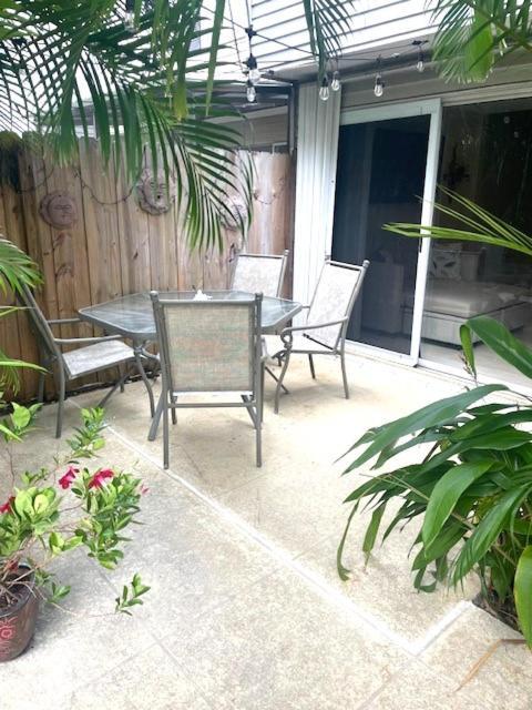 Coastal Townhome In Jupiter 1 Mile To Beach! Dış mekan fotoğraf